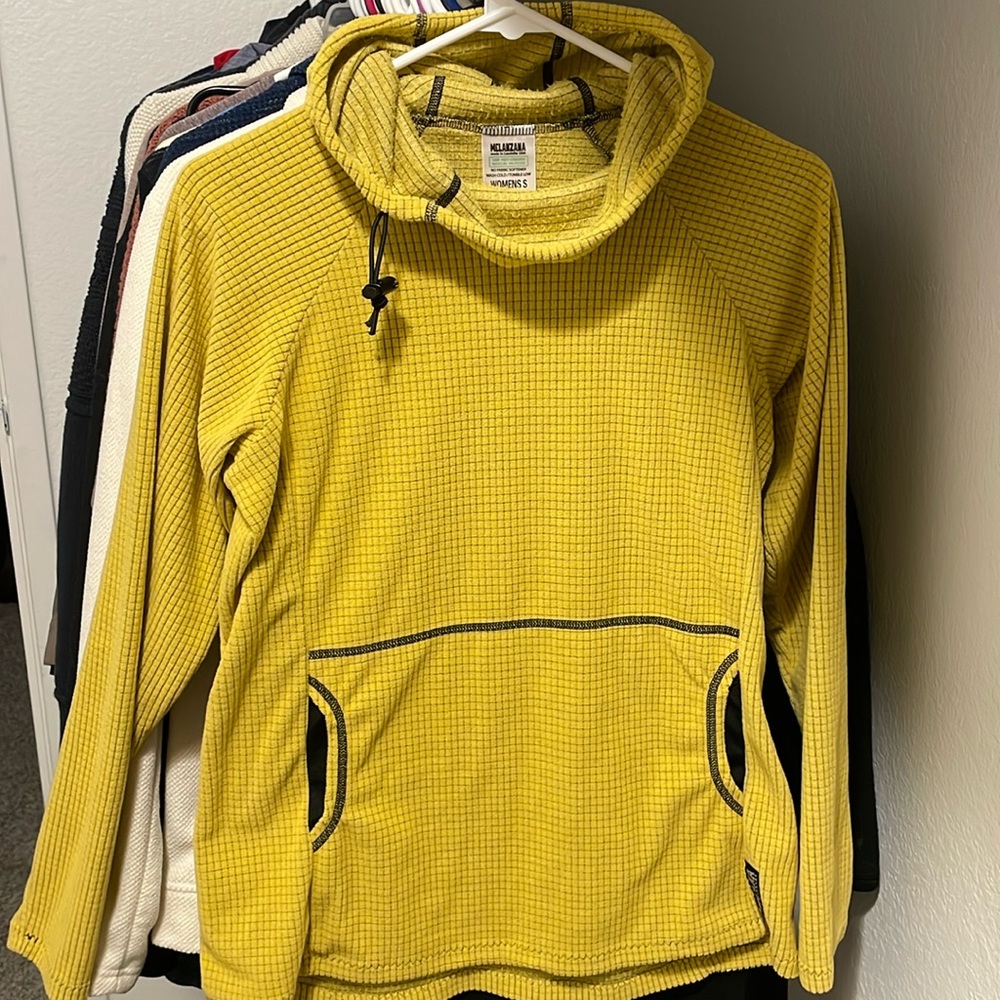 Yellow women’s small Melly